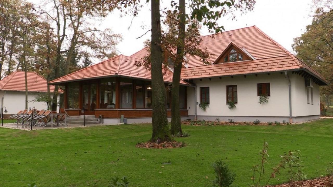 Hódoséri Vadászház Bakonyszentlaszlo Esterno foto